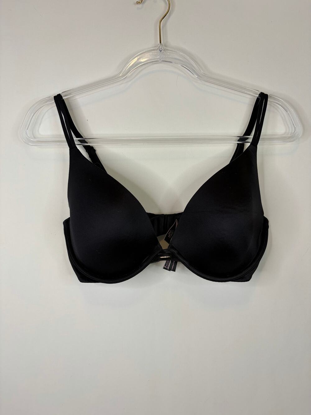 Victoria's Secret Very Sexy Lightly Lined Plunge Black Bra Size 34DD